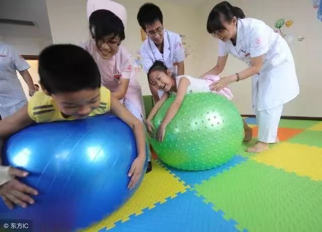 小孩一岁9个月了还不会说话怎么办？宝妈不能少做的几件事