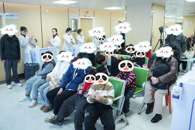 爱心家庭分享会活动现场.jpg